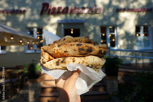 Fotografie Neapolitan pizza portafoglio in Moscow
