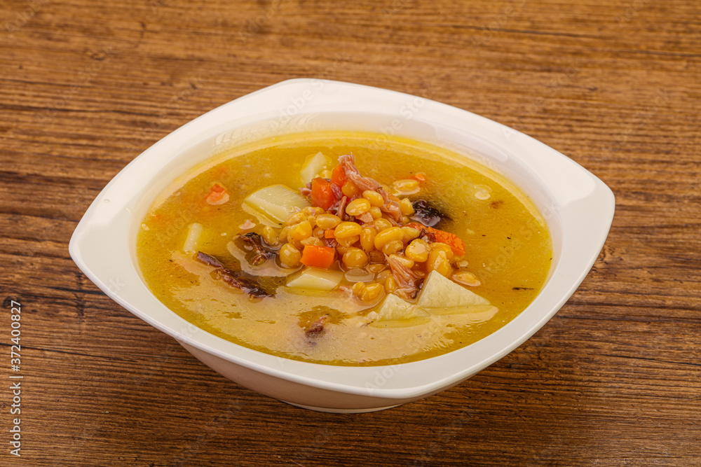Pea soup with smoked ribs Pea soup with smoked ribs