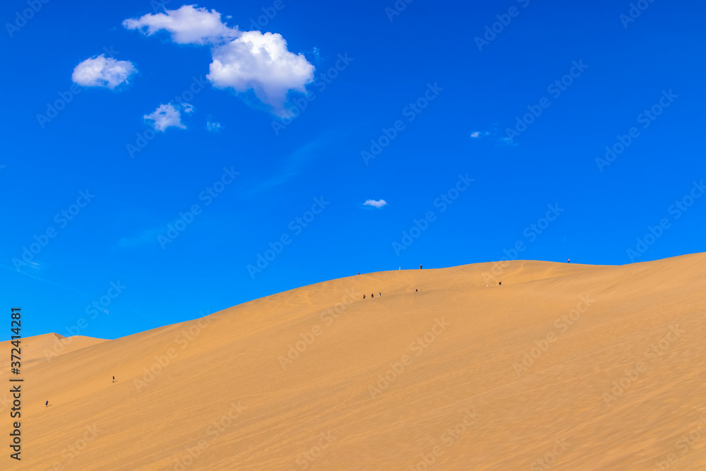 Fototapeta premium Dunhuang Crescent Lake