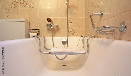 Bench seat on handicap tub