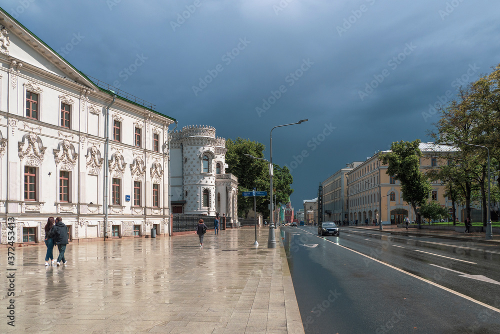 Vozdvizhenka street in Moscow. The sun after rain. Beautiful views of Moscow
