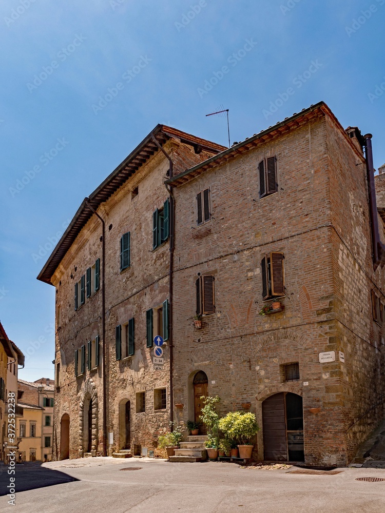 Altstadt von Montepulciano in der Toskana in Italien 