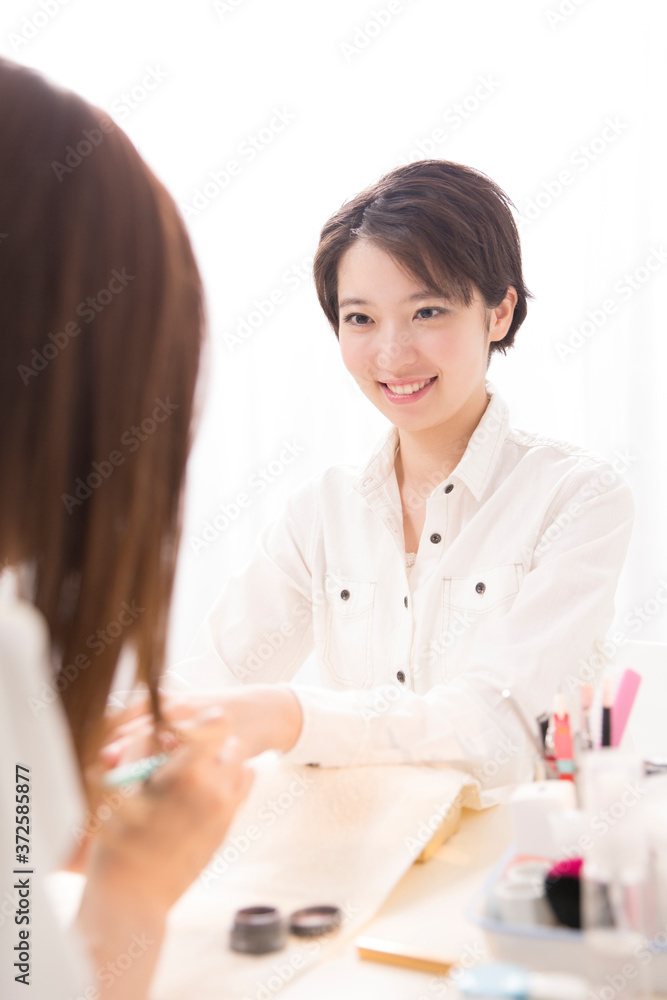 ネイルサロン ネイルサロン