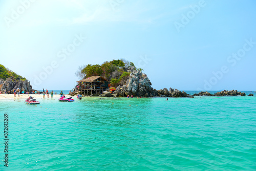 Khai Nok island is one of the most famous island in Thailand.
