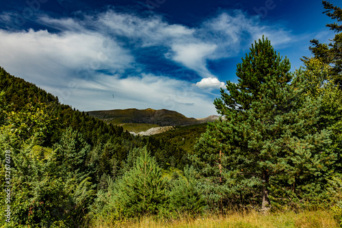 Parajes durante la subida al monte Ezkaurre/Ezcaurre situado entre navarra y huesca photo