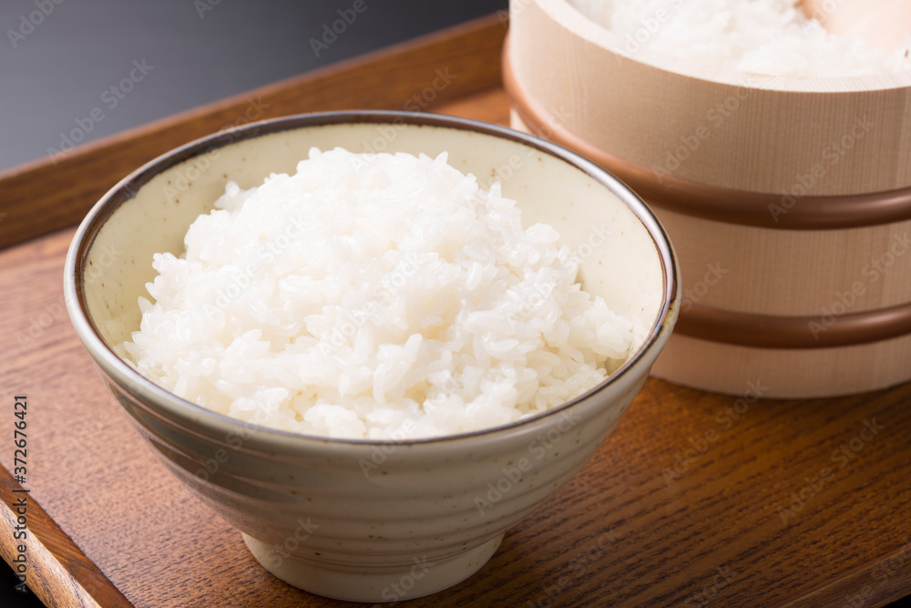 白米とおひつ 白米とおひつ