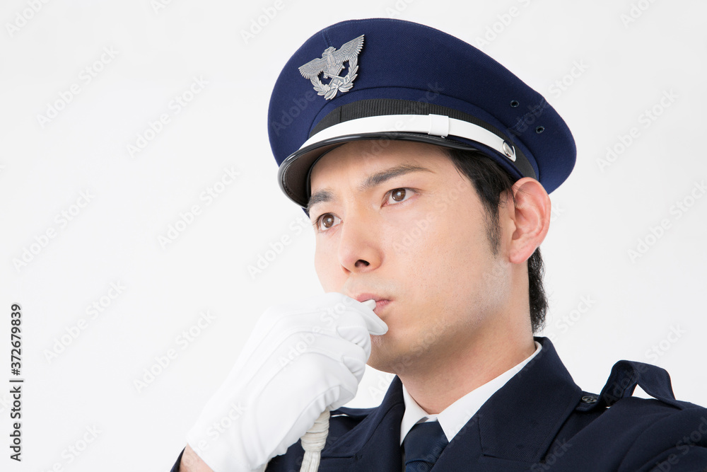 笛を吹くガードマン 笛を吹くガードマン