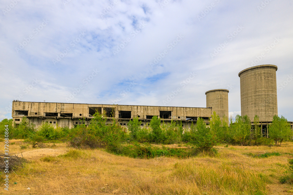 Building of an industrial complex in degradation Building of an industrial complex in degradation