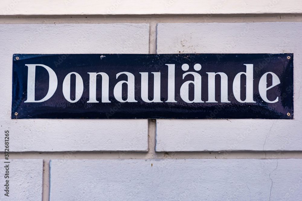 Straßenschild Donaulände in Ottenstein an der Donau Straßenschild Donaulände in Ottenstein an der Donau