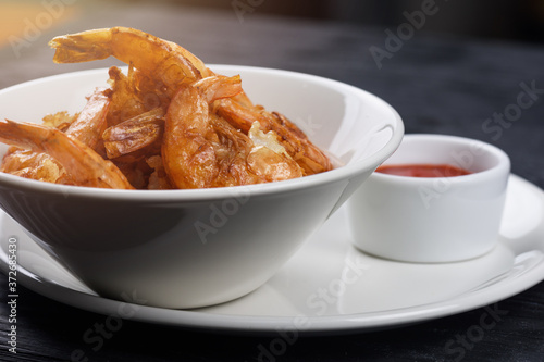 Fried shrimps with tomato s...