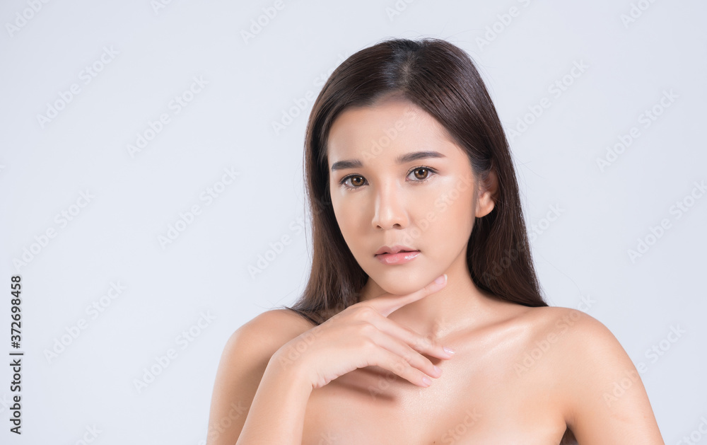 Beautiful spa model girl on white wall, healthy skin woman
Beautiful spa model girl on white wall, healthy skin woman