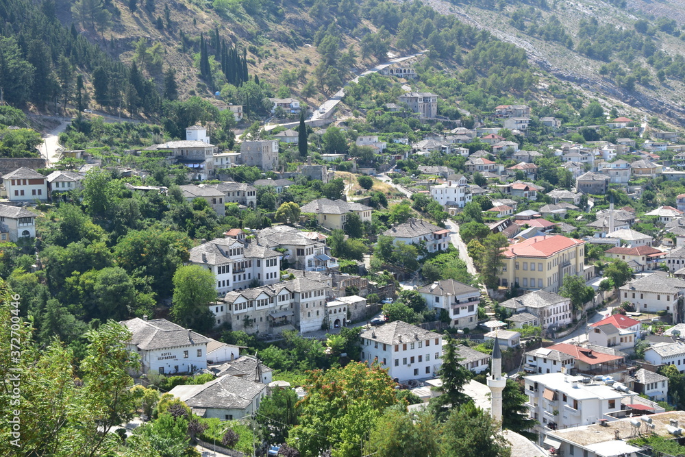 Gjirokastra Albania miasto 1000 srebrnych dachów - obrazy, fototapety, plakaty 