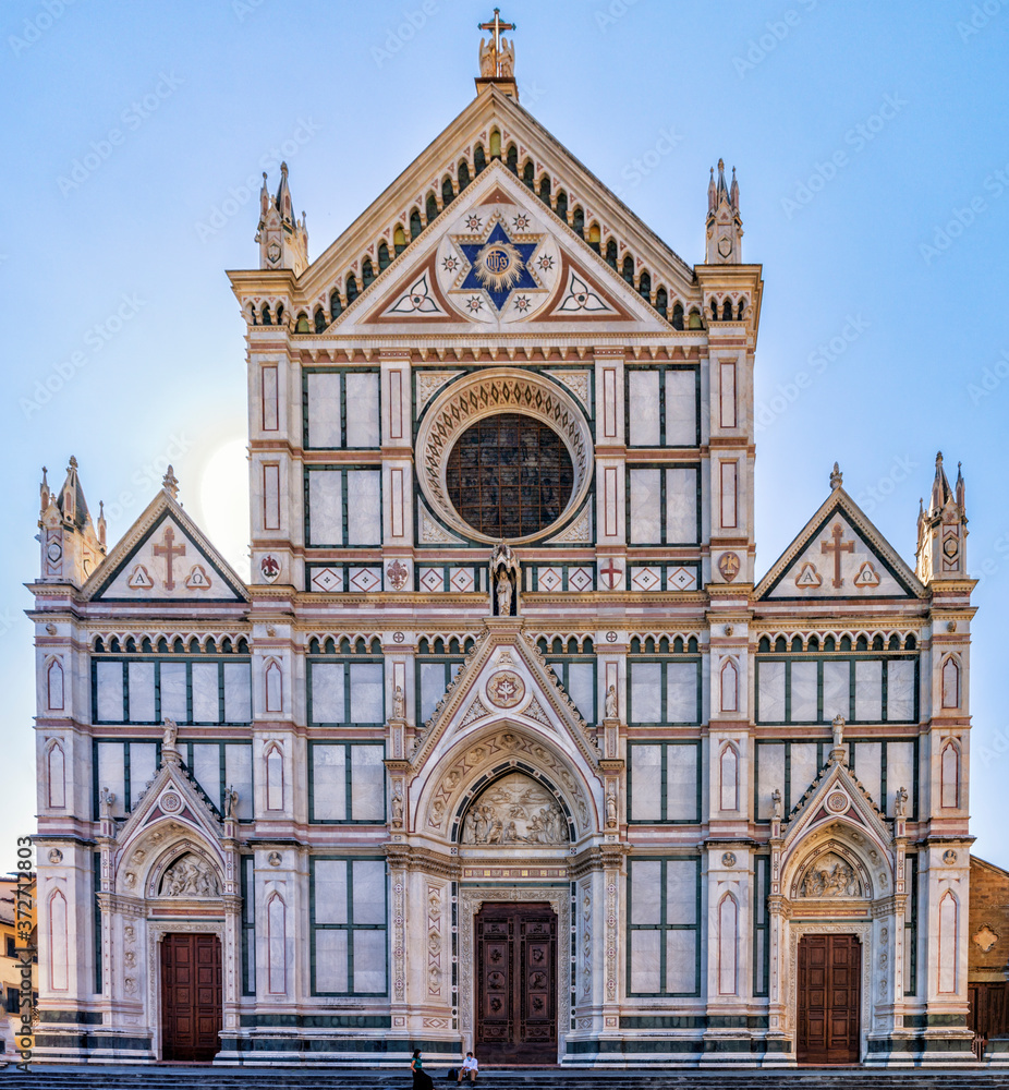 Frontansicht der Kirche Santa Croce in Florenz