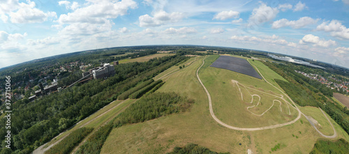 Deusenberg mit Solaranlage, Mountainbike-Arena, Kokerei Hansa, Dortmund photo