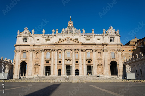 Piazza San Pietro senza persone, Vaticano