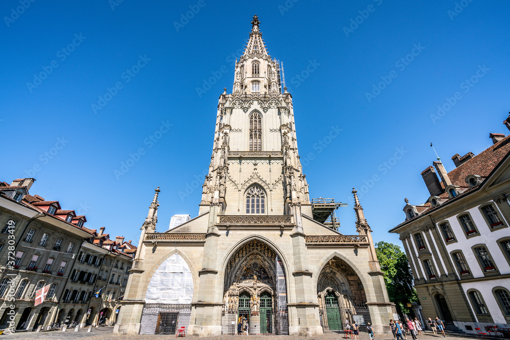 Wide angle facade view of the Bern Minster St. Vincent protestant church  building a Swiss Reformed cathedral in Bern old town Switzerland Photos |  Adobe Stock