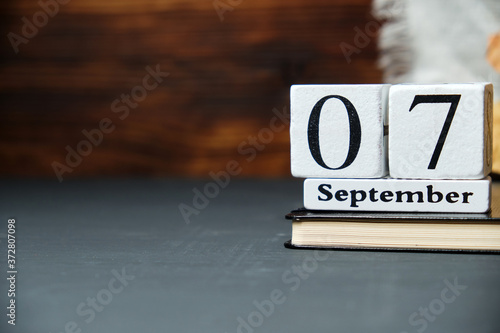 Billede på lærred seventh day of autumn month calendar september with copy space.