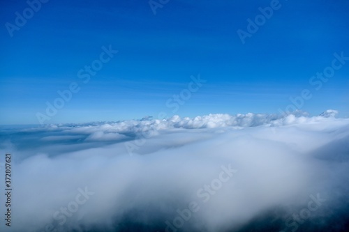 伊吹山山頂付近で見た夏雲に覆われた情景＠滋賀