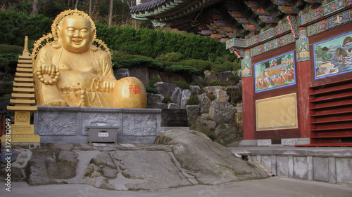 statue of buddha
