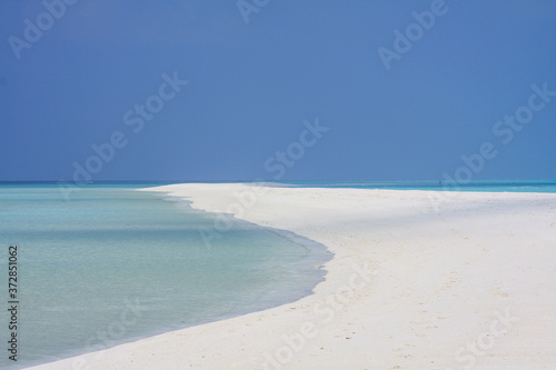 Sandbank at Kuramathi Island, what a beautyfull beach
 photo