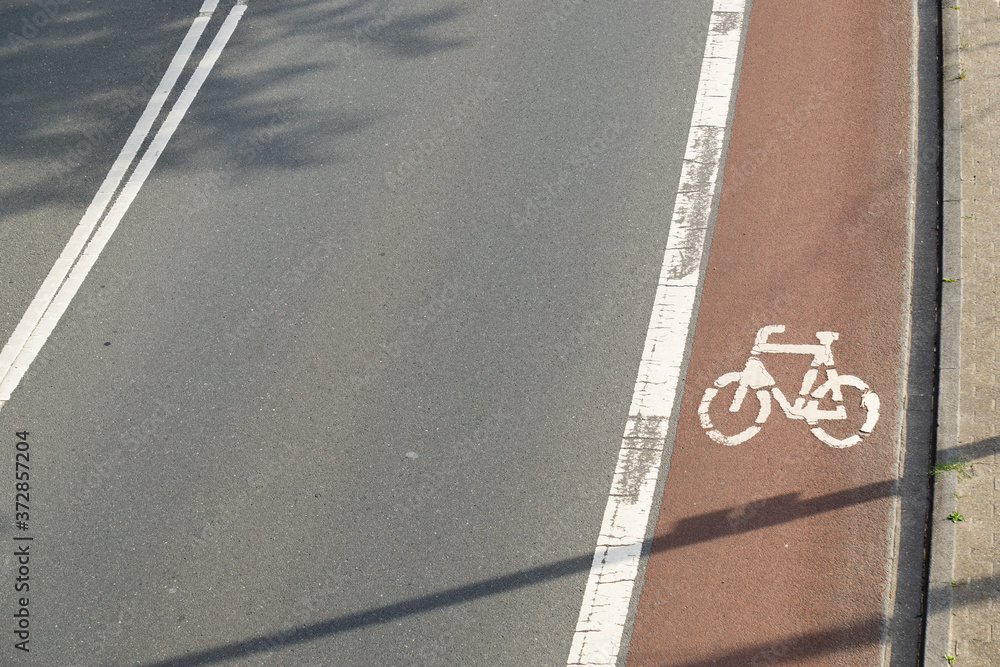 Φωτογραφία Straße mit Fahrradweg, Nordrhein-Westfalen, Deutschland, Europa