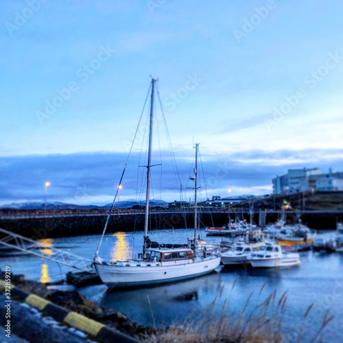 Wallpaper Mural boats in the harbor Torontodigital.ca