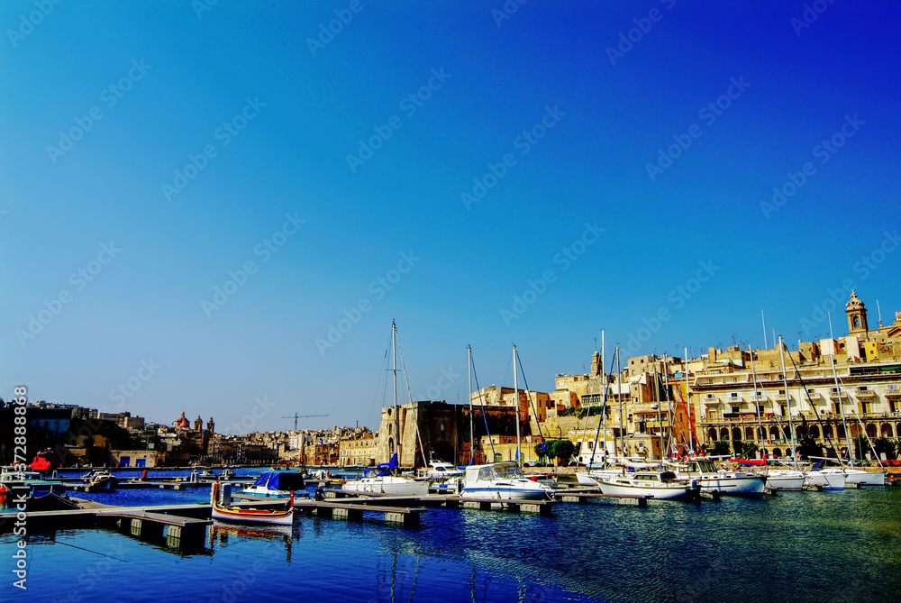 Malta : Sea View Of Small Sailing Pier In Baie De La Valette, Malta