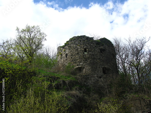 Pozostałości starej wieży zamka, Kamieniec Podolski, Ukraina