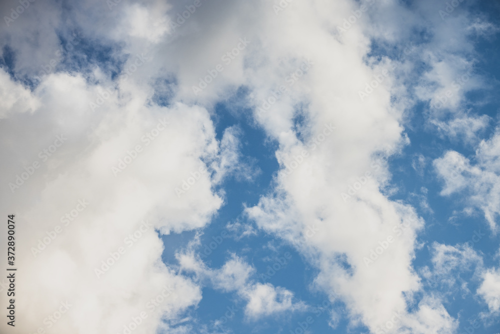 Obraz premium Blue Sky with White Clouds Sunny Day