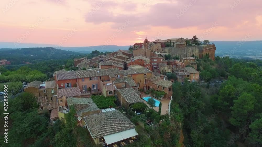 France, Vaucluse, Roussillon, Natural Regional Park of Luberon, labelled The Most Beautiful Villages of France, perched village with ochre facades