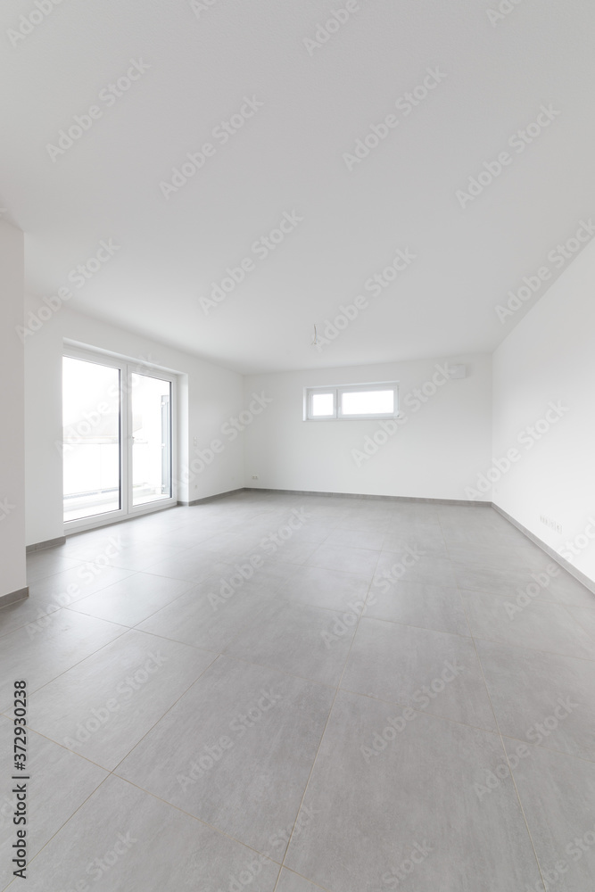 Zimmer in einer neuen Wohnung Zimmer in einer neuen Wohnung