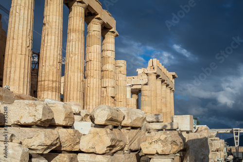 parthenon in athens greece