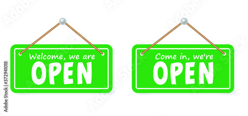 Open and closed board signs The sign is openly close, green and red label Vector hanging tags icons Come In, We're or We are Open Sorry we're closed signboard office or store market old door icons