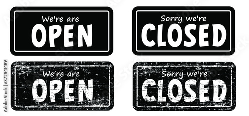 Open and closed board signs The sign is openly close, green and red label Vector hanging tags icons Come In, We're or We are Open Sorry we're closed signboard office or store market old door icons