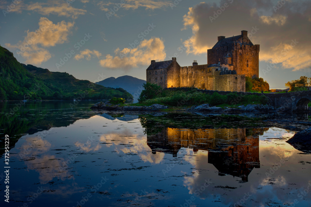 Eilean donan castle at sunset, highlands, scotland