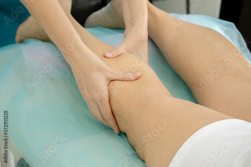Foot massage in the SAP salon close up