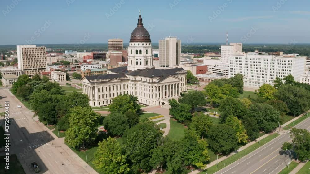 Topeka Kansas Capital Building Grounds Downtown City Skyline Clouds Passing Topeka Kansas Capital Building Grounds Downtown City Skyline Clouds Passing