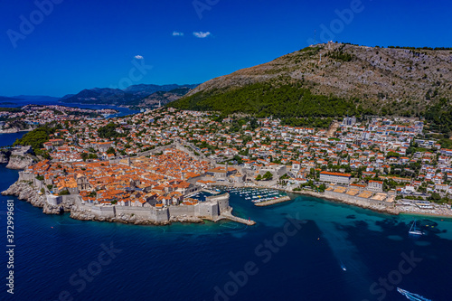 Fototapeta Naklejka Na Ścianę i Meble -  Dubrovnik aus der Luft | Kroatien von oben | Dubrovnik mit der Drohne