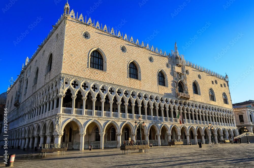 Doge's Palace (Palazzo Ducale).Ornate Gothic palace buildings hosting exhibitions with duke's rooms, prison & armoury tours.Venice.Italy