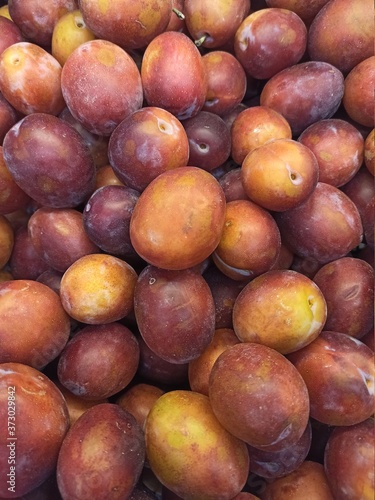 A bowl of plums.  Ingredien...