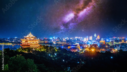 Hangzhou West Lake City God Pavilion night view