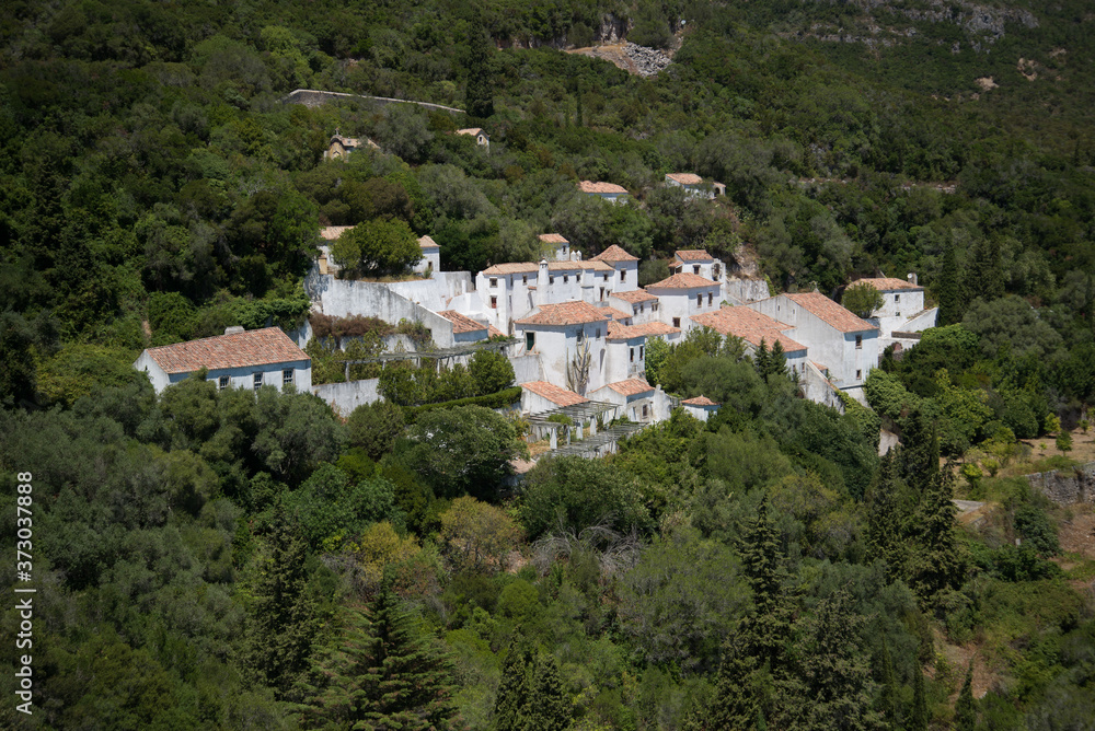 Φωτογραφία Aerial shot of the Serra da Arrabida, Portugal