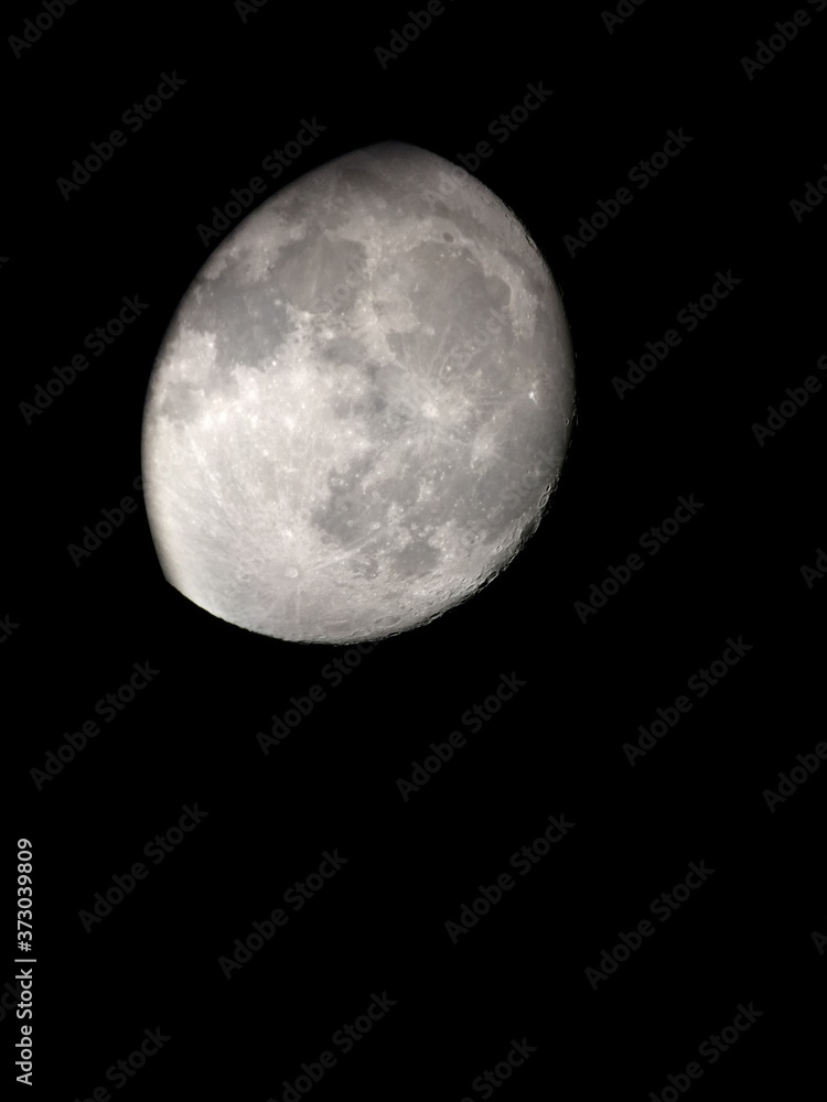 Earth’s Moon Earth’s Moon