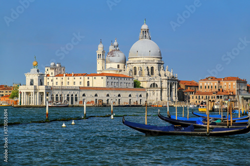 Fototapeta Naklejka Na Ścianę i Meble -  Basilica di Santa Maria della Salute on Punta della Dogana in Venice, Italy