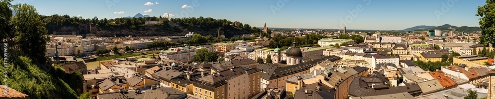 Salzburg Stadt Panorama vom Kapuzinerberg in Salzburg Österreich