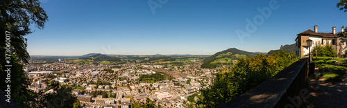 Salzburg Stadt Panorama vom Kapuzinerberg mit Franziskischlössel in Salzburg Österreich