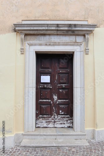 Chianche - Entrata laterale della Chiesa di San Felice © lucamato