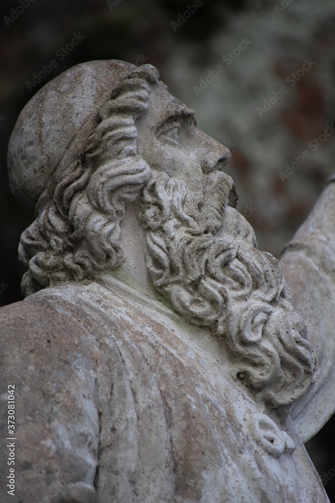 A portrait photo of Väinemeinen's sculpture in Mon Repos Park