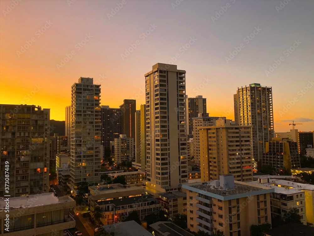 Obraz premium The sunrising moment of Honolulu