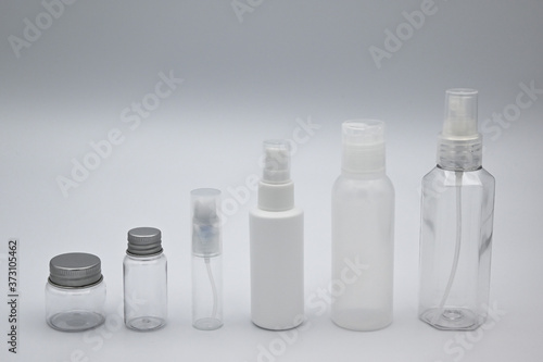 小型のボトルのバリエーション（白背景）